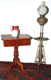 SEWING STAND & LAMP