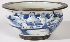 CHINESE CANTON PORCELAIN BOWL