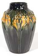 ARTS & CRAFTS PETERS & REED POTTERY VASE 