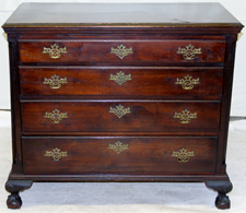 CHIPPENDALE WALNUT CHEST