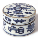 CHINESE PORCELAIN COSMETIC BOX